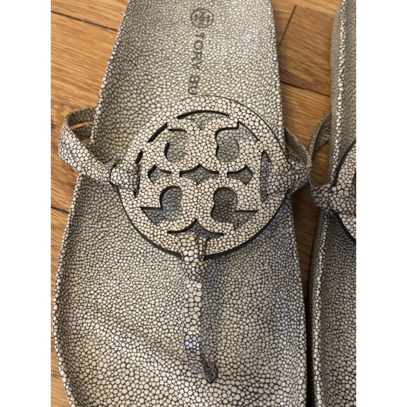 Tory Burch Miller Cloud Stingray Printed Leather in Sand Size 11 Sandals Shoes - Picture 4 of 16